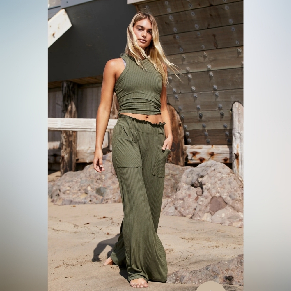 Free People Movement Women's Blissed Out Wide Leg Ribbed Pants Only Olive Gren S